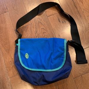 Timbuk2 purse